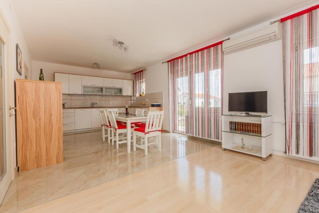 Apartman A&B Kastela Ngoại thất bức ảnh